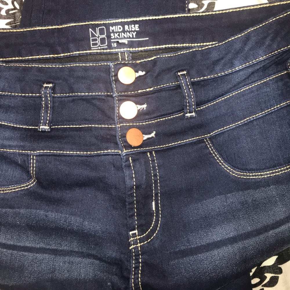 Mid-Rise jeans